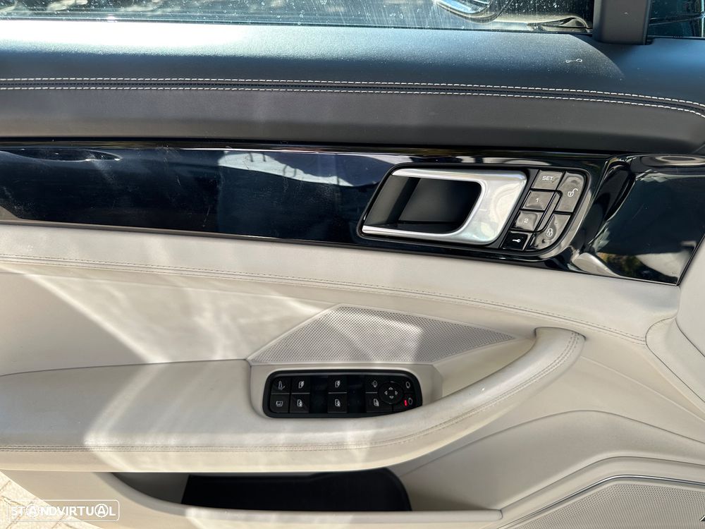 Porsche Panamera S Hybrid - 24
