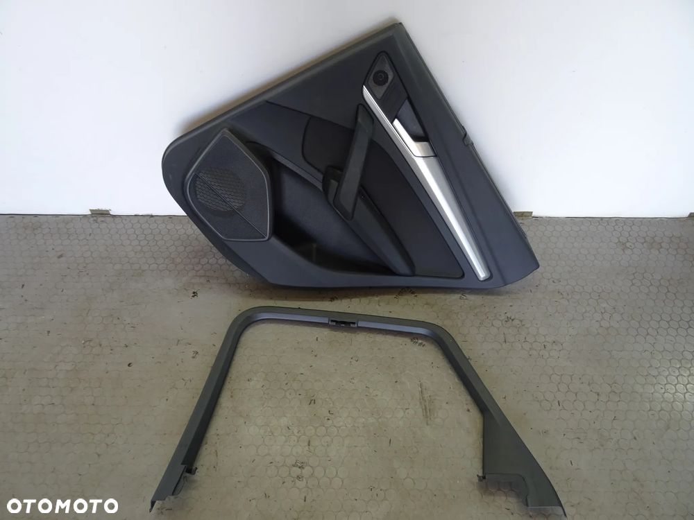 boczek drzwi tyl prawy lewy Roleta Audi Q5 80A czesci - 1