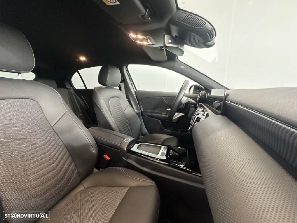 Mercedes-Benz A 250 e - 11