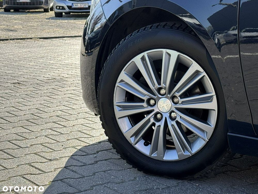 Peugeot 308 1.2 PureTech Business Line S&S - 15