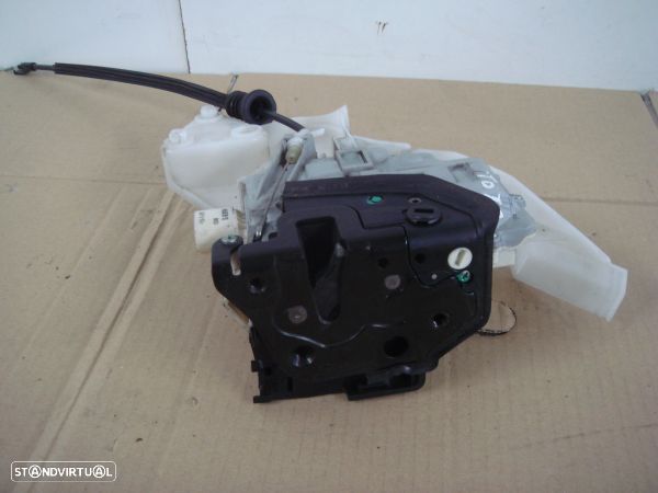 Fecho Da Porta Trás Dto Volkswagen Passat (3C2) - 1