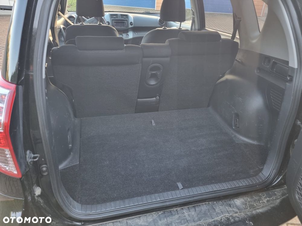 Toyota RAV4 2.2 D-4D 4x4 Automatik Edition S - 24