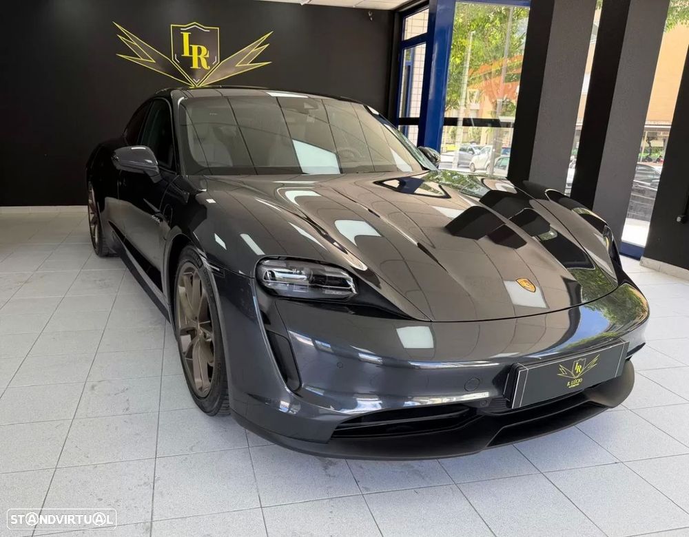 Porsche Taycan - 5