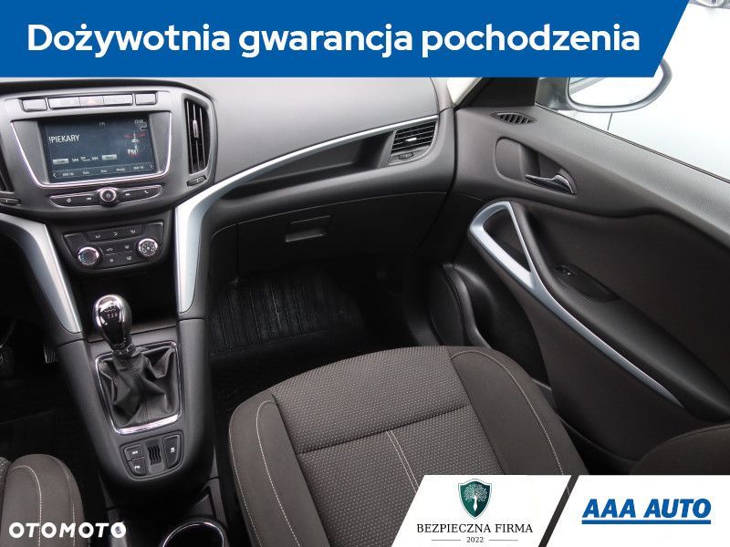 Opel Zafira - 9