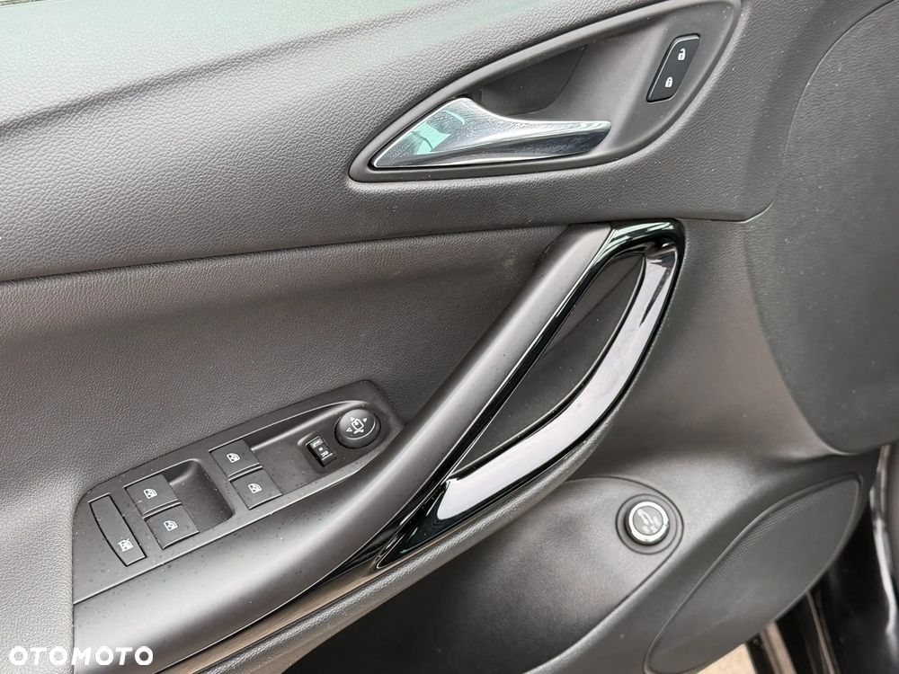Opel Astra 1.6 D (CDTI) Start/Stop Innovation - 24
