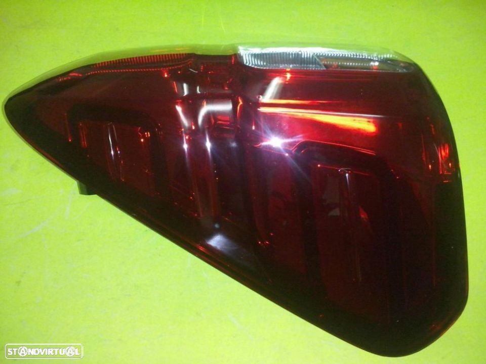 Farolim de stop / Farolins de trás Toyota Hilux 2015--Novos - 2