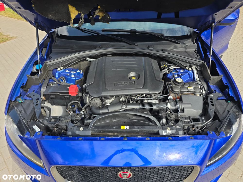 Jaguar F-Pace 2.0 i4D AWD R-Sport - 23