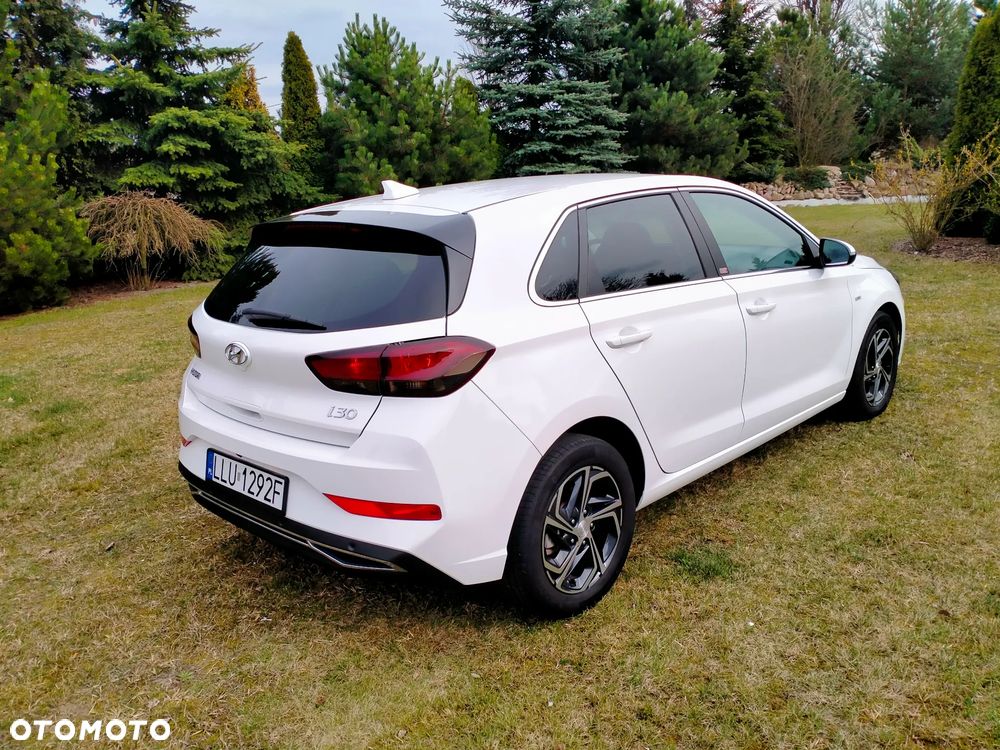 Hyundai i30 1.5 T-GDI 48V Comfort DCT - 4