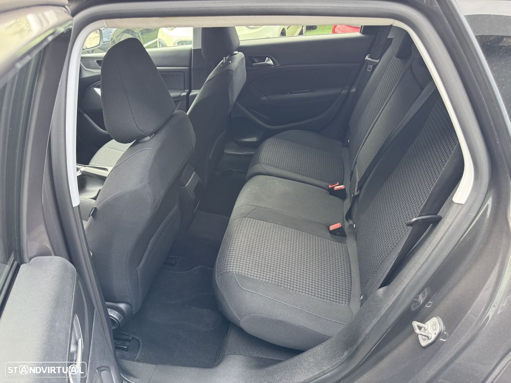 Peugeot 308 SW 1.5 BlueHDi Style - 11