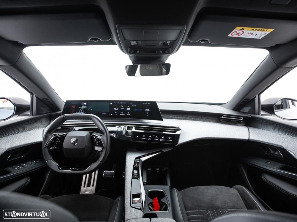 Peugeot E-3008 GT - 7