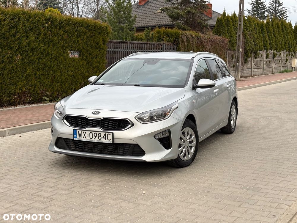 Kia Ceed 1.6 CRDi mHEV M - 1