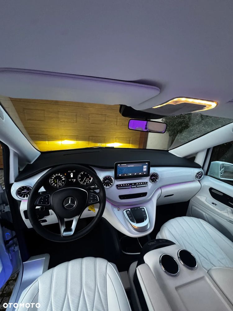 Mercedes-Benz Klasa V - 15