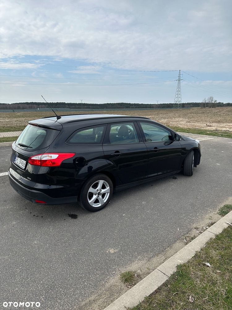 Ford Focus 1.0 EcoBoost Start-Stopp-System TREND - 4