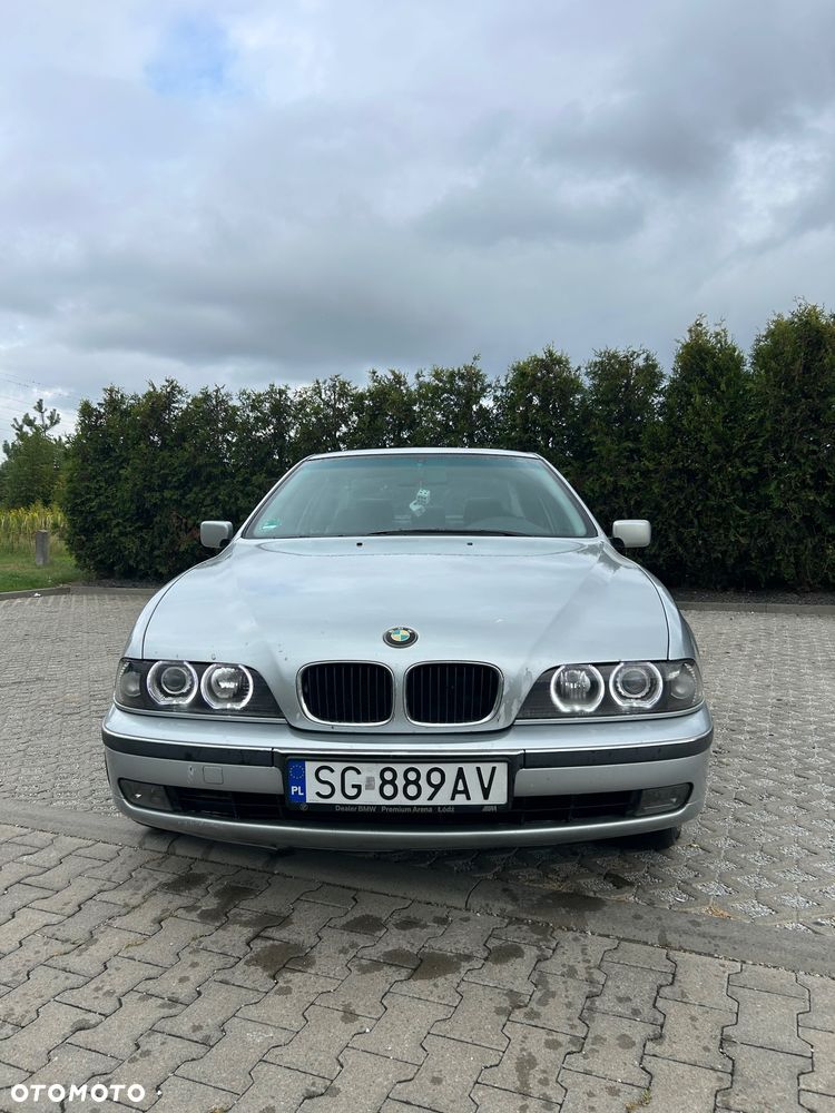 BMW Seria 5 523i - 1