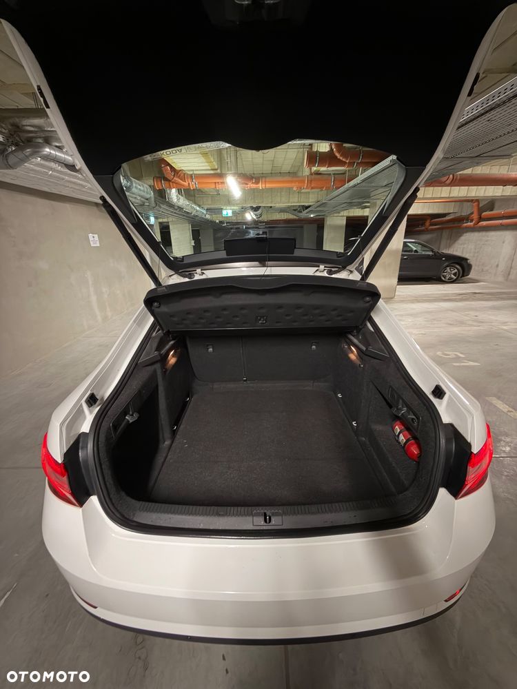 Skoda Superb 1.4 TSI Ambition - 17