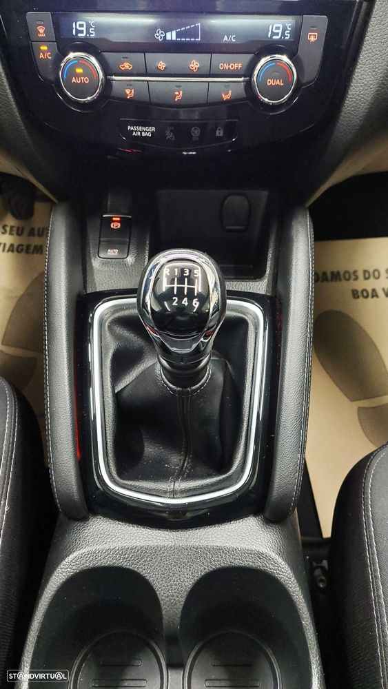 Nissan Qashqai 1.5 dCi N-Connecta - 16