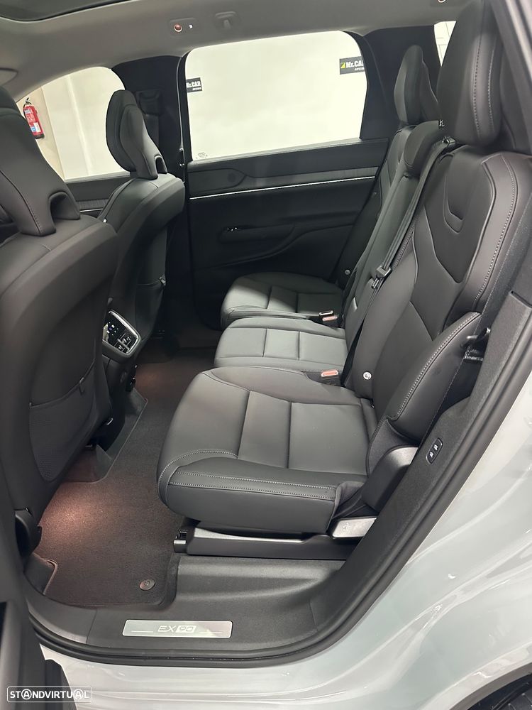 Volvo EX90 104 kWh Single Motor Core - 16