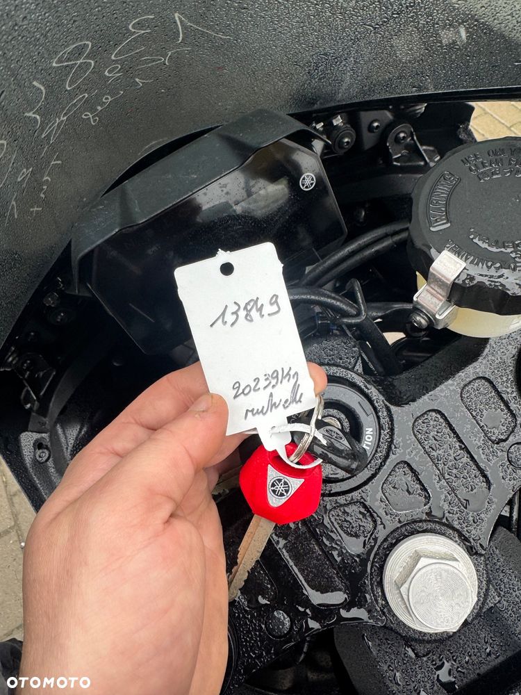 Yamaha R7 - 20