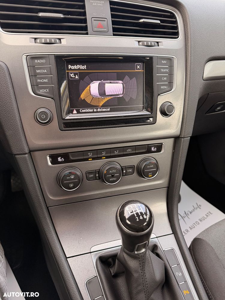 Volkswagen Golf 1.2 TSI BlueMotion Technology Comfortline - 8