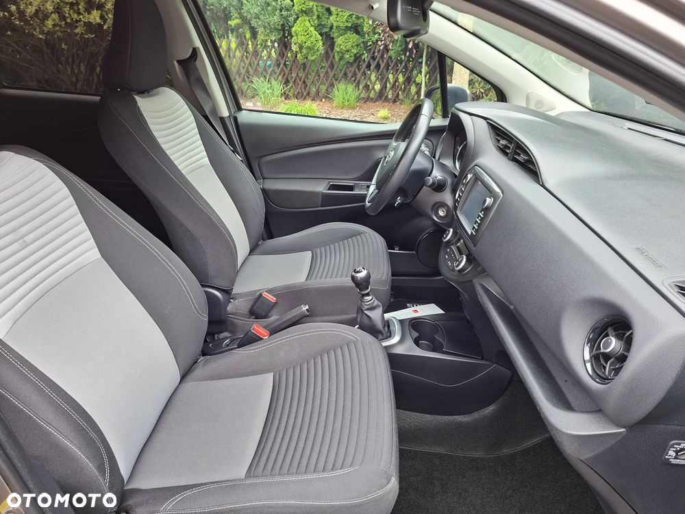 Toyota Yaris 1.5 Selection - 13