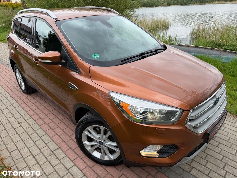 Ford Kuga 2.0 TDCi 2x4 Titanium - 28