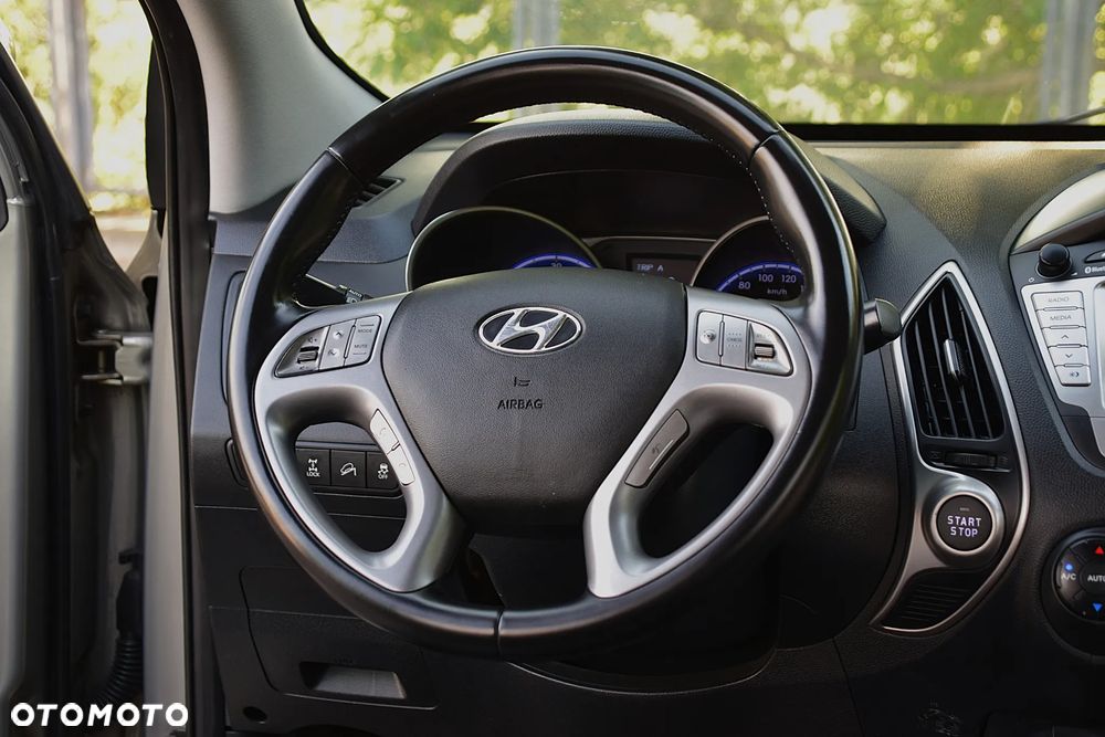 Hyundai ix35 2.0 CRDi 4WD Automatik Premium - 26