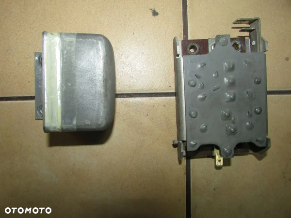 Moto Guzzi V35 Florida regulator napięcia mostek prostowniczy