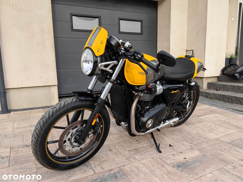 Triumph Bonneville - 31