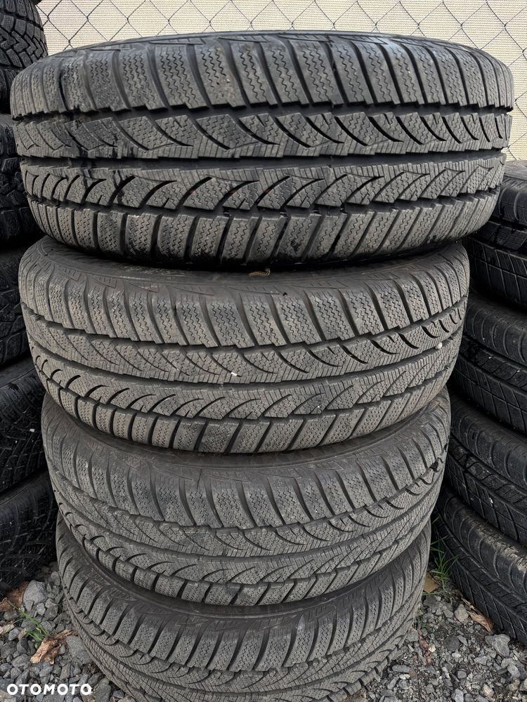 Mitsubishi Outlander - 25