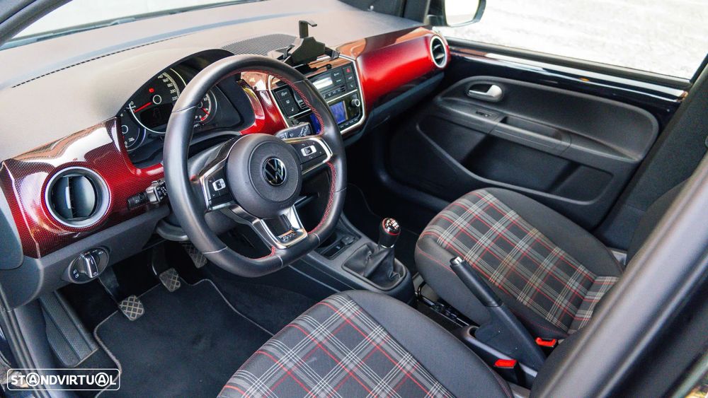 VW Up! GTI - 29