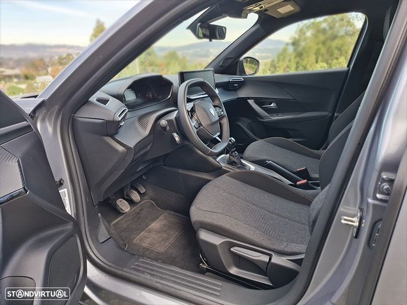 Peugeot 2008 1.2 PureTech Style - 9