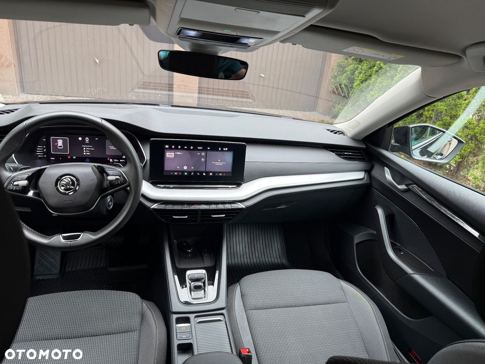 Skoda Octavia 2.0 TDI DSG Tour - 12