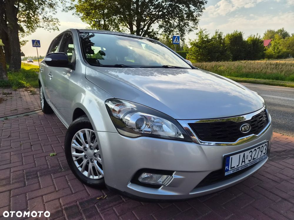 Kia Ceed 1.6 CRDi 90 Vision - 5
