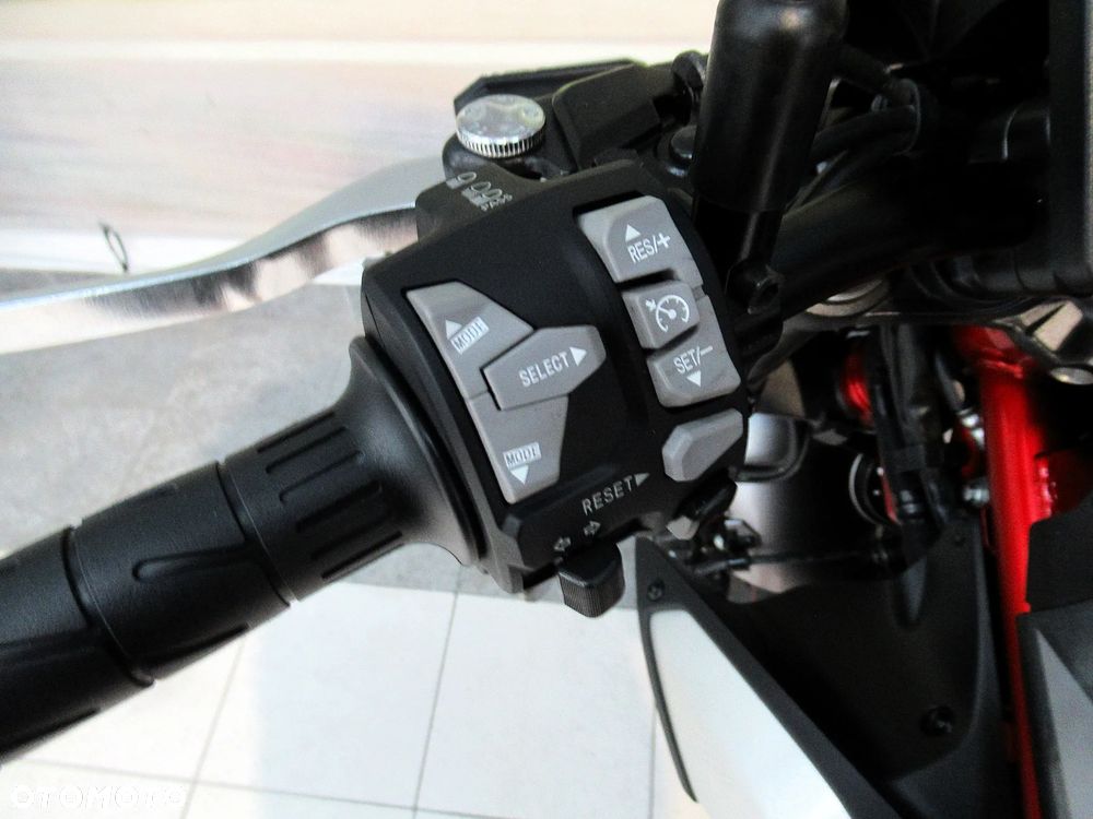 Kawasaki Z 900 - 11