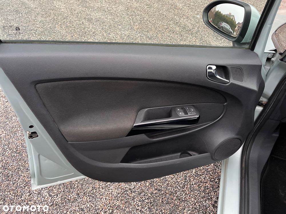 Opel Corsa - 22
