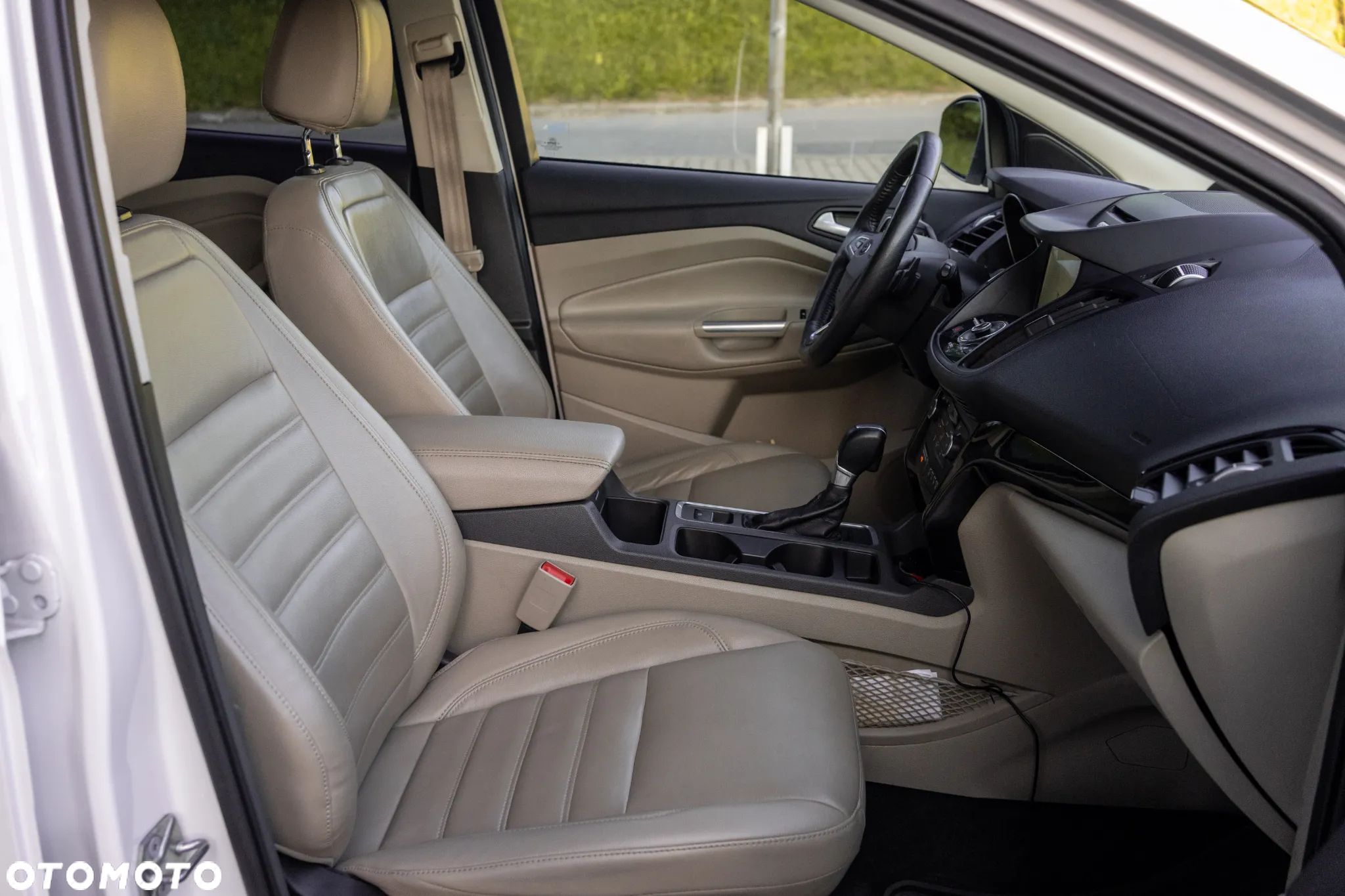 Ford Escape 2.0 EcoBoost AWD Titanium - 13