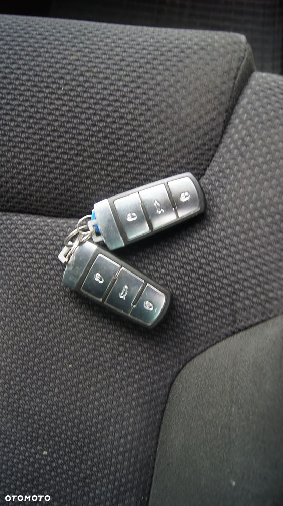 Volkswagen Passat 2.0 TDI Comfortline - 16