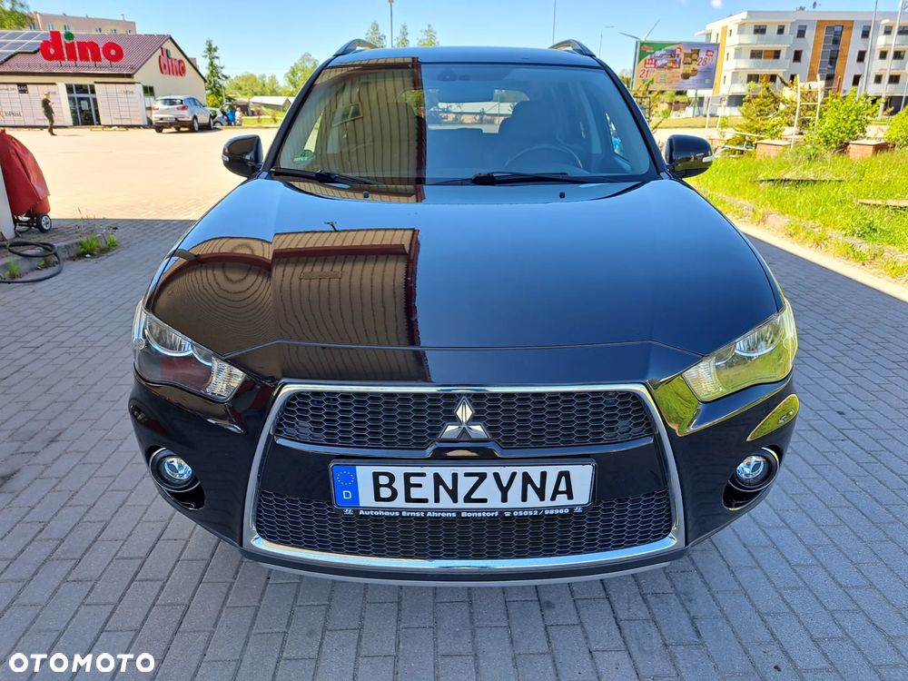 Mitsubishi Outlander - 3