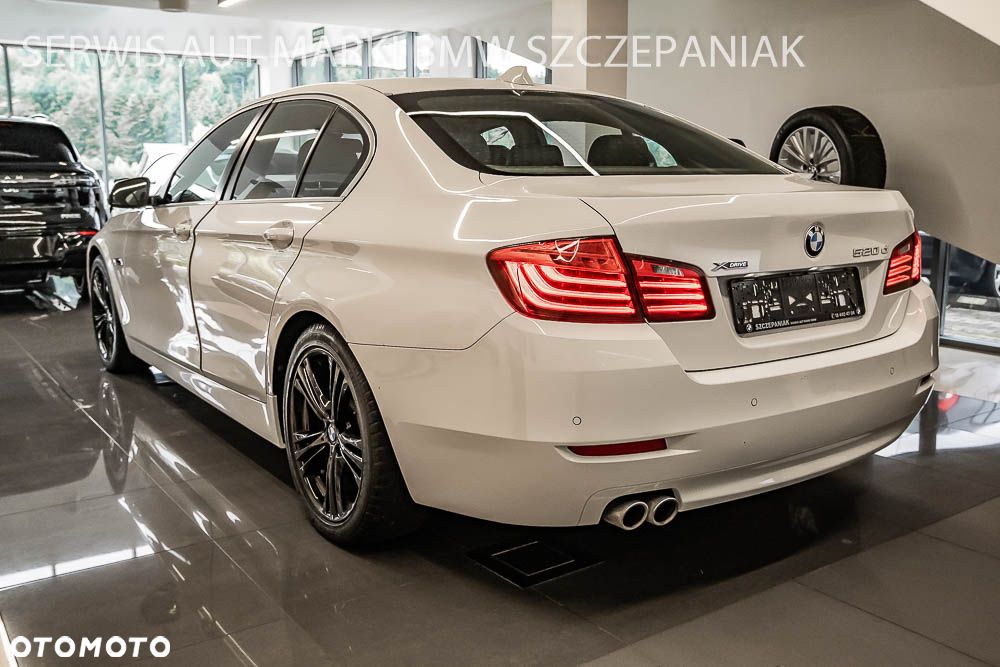 BMW Seria 5 520d xDrive - 8