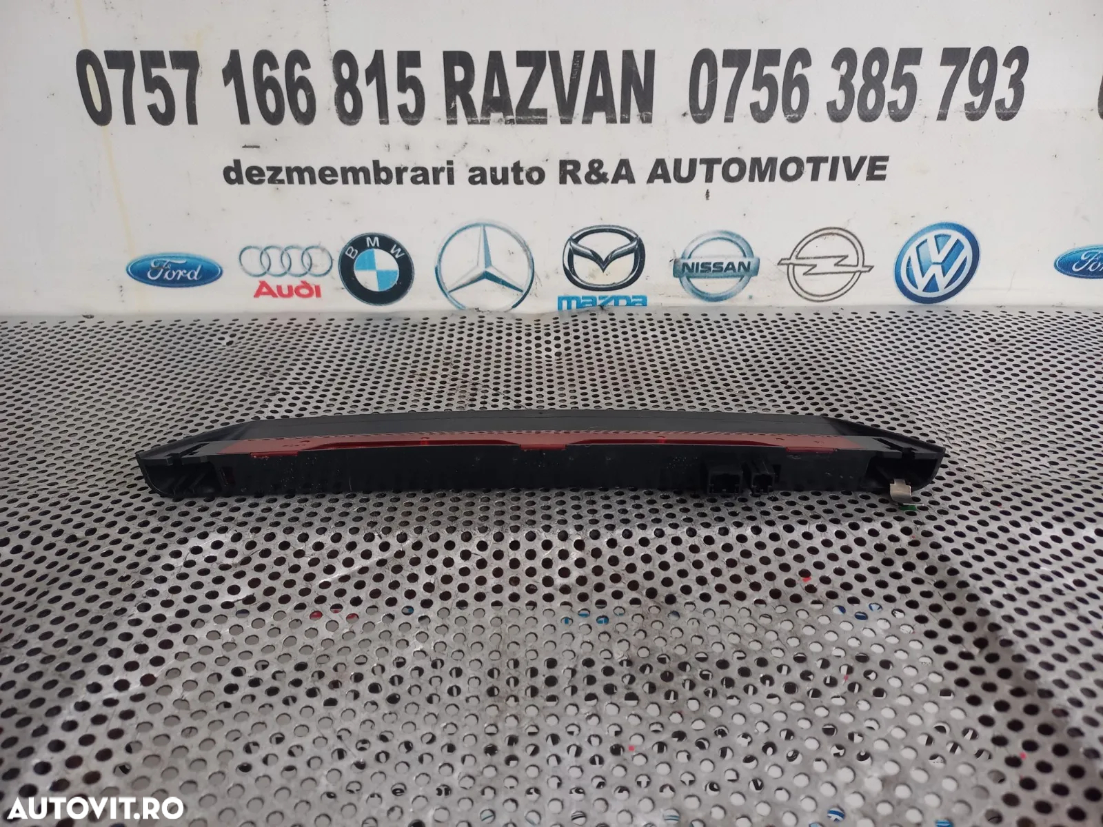 Stop Suplimentar Frana Luneta Audi A8 4H D4 An 2010-2011-2012-2013-2014-2015-2016-2017 Dezmembrez A - 3