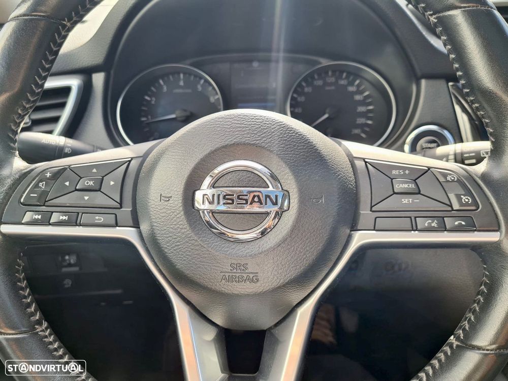 Nissan Qashqai 1.2 DIG-T N-Connecta 18 - 4