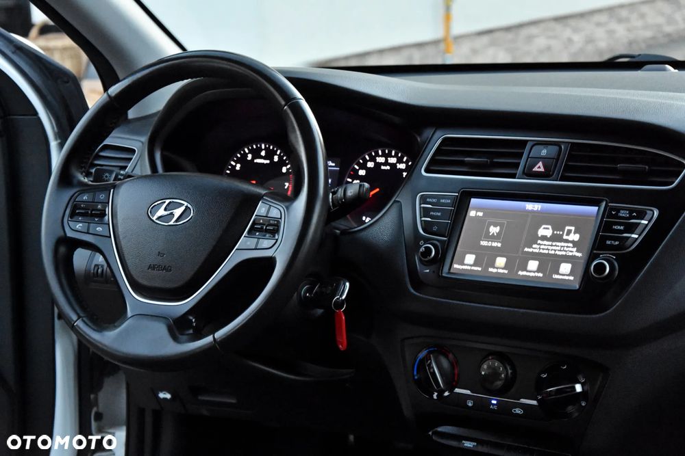 Hyundai i20 - 21