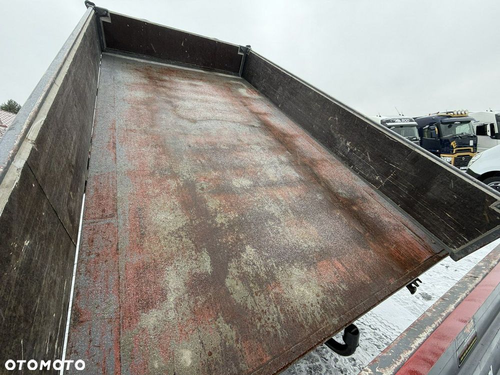 Mercedes-Benz MB 100 - 21