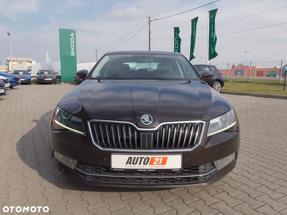 Skoda Superb 2.0 TDI Ambition DSG - 2
