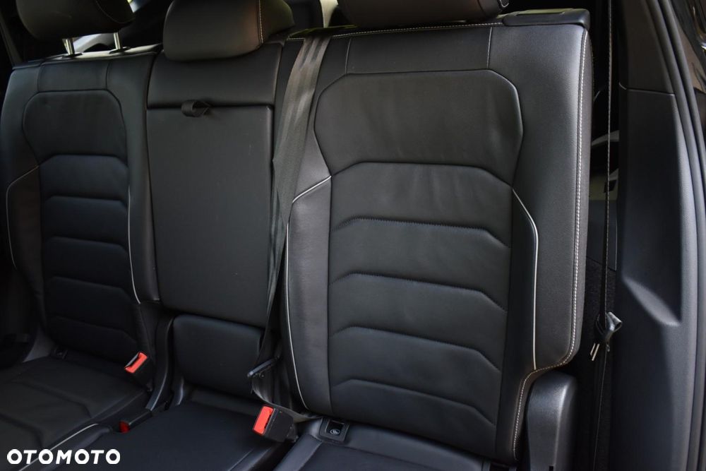 Volkswagen Tiguan Allspace 2.0 TSI 4Mot Highline DSG 7os - 12