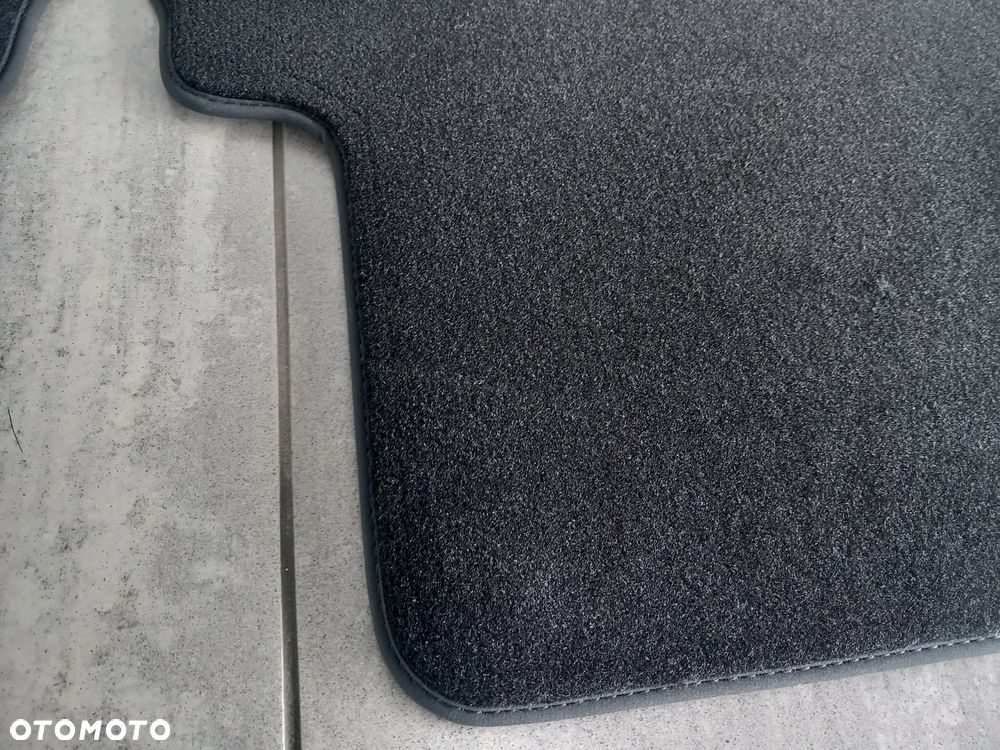 Dywaniki welurowe tylne do Ford C-max/ Grand C-max 2015- 1907695 - 3