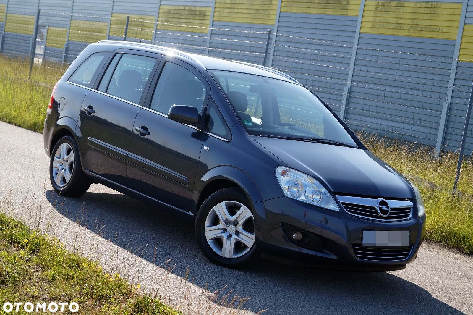 Opel Zafira 1.9 CDTI Automatik - 1