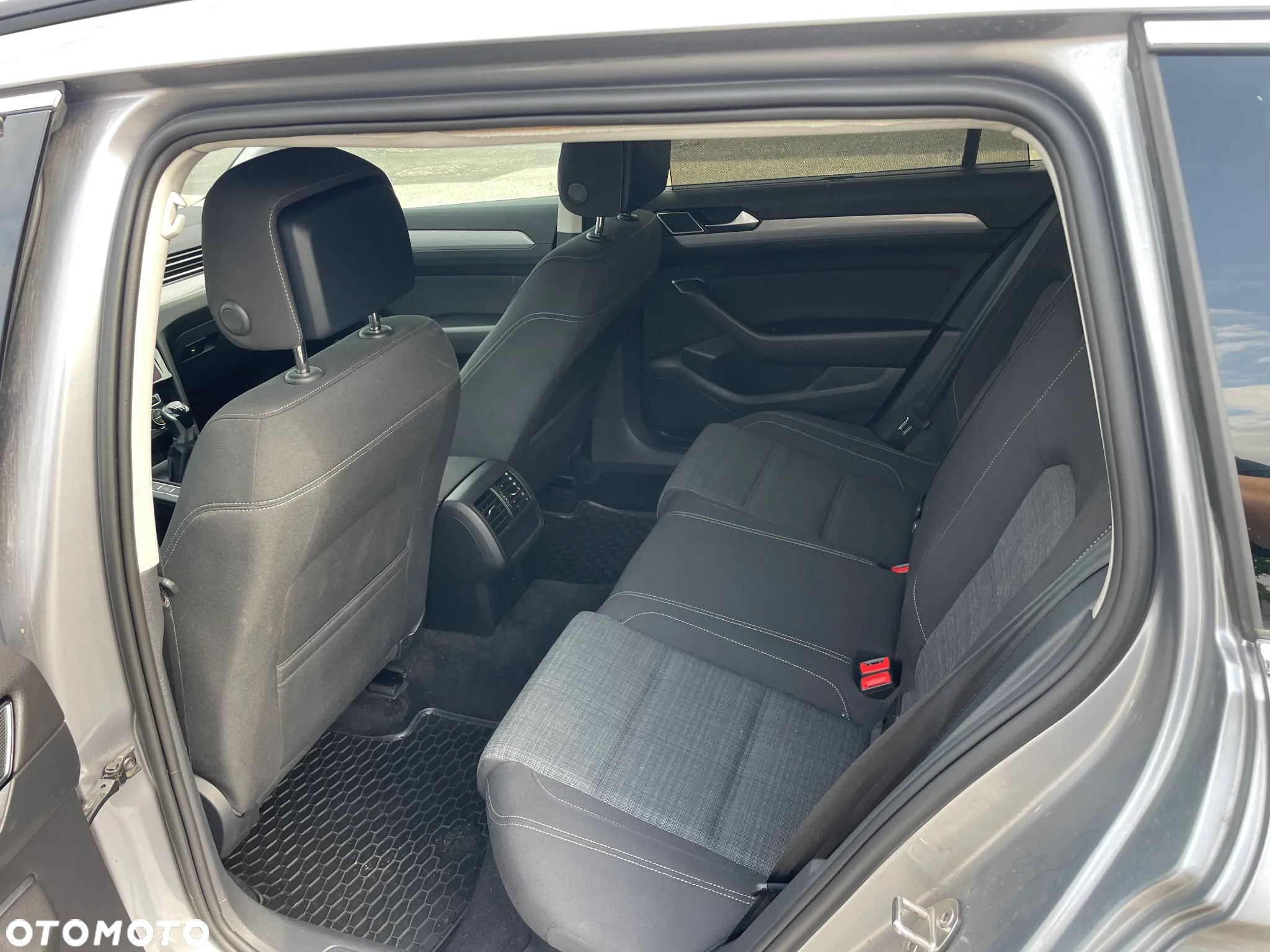 Volkswagen Passat 1.5 TSI EVO Business - 11