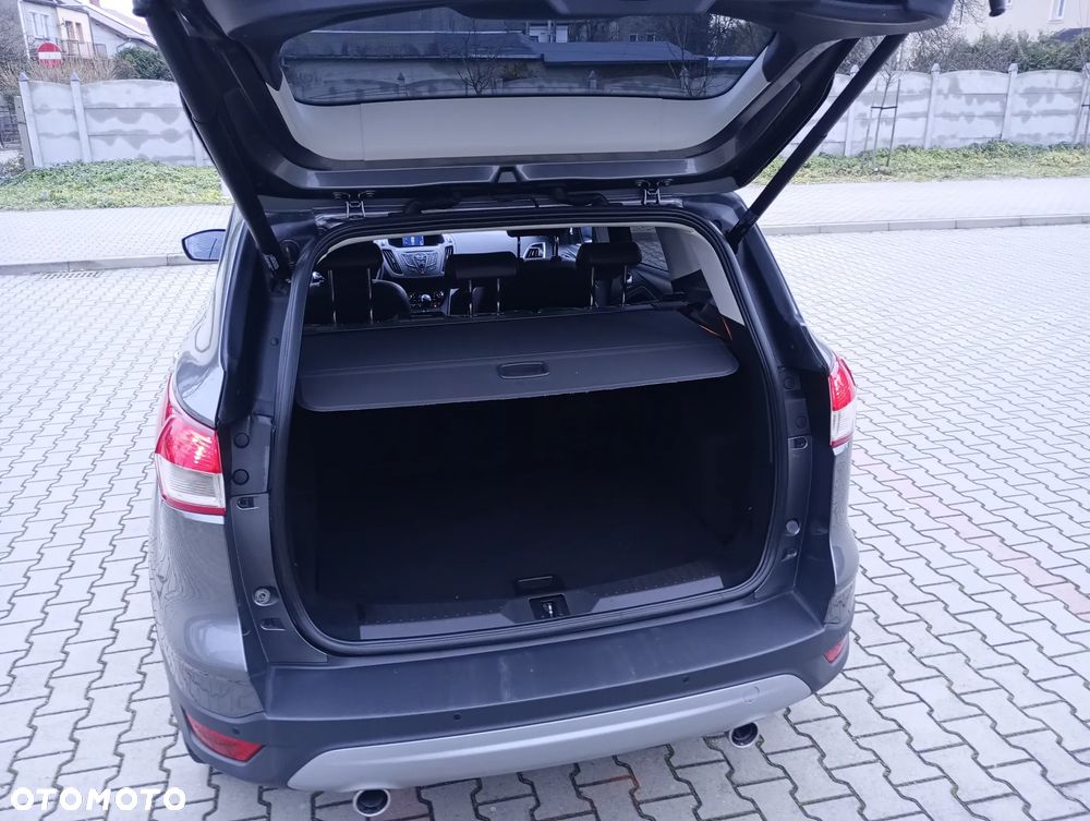 Ford Kuga 2.0 TDCi FWD Titanium - 29