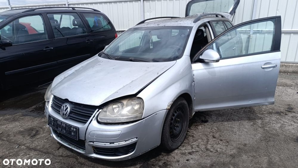 36205 VW golf V model od 03-09 silnik 1.9 TDI 105 km BLS skrzynia JCR lakier LA7W - 3